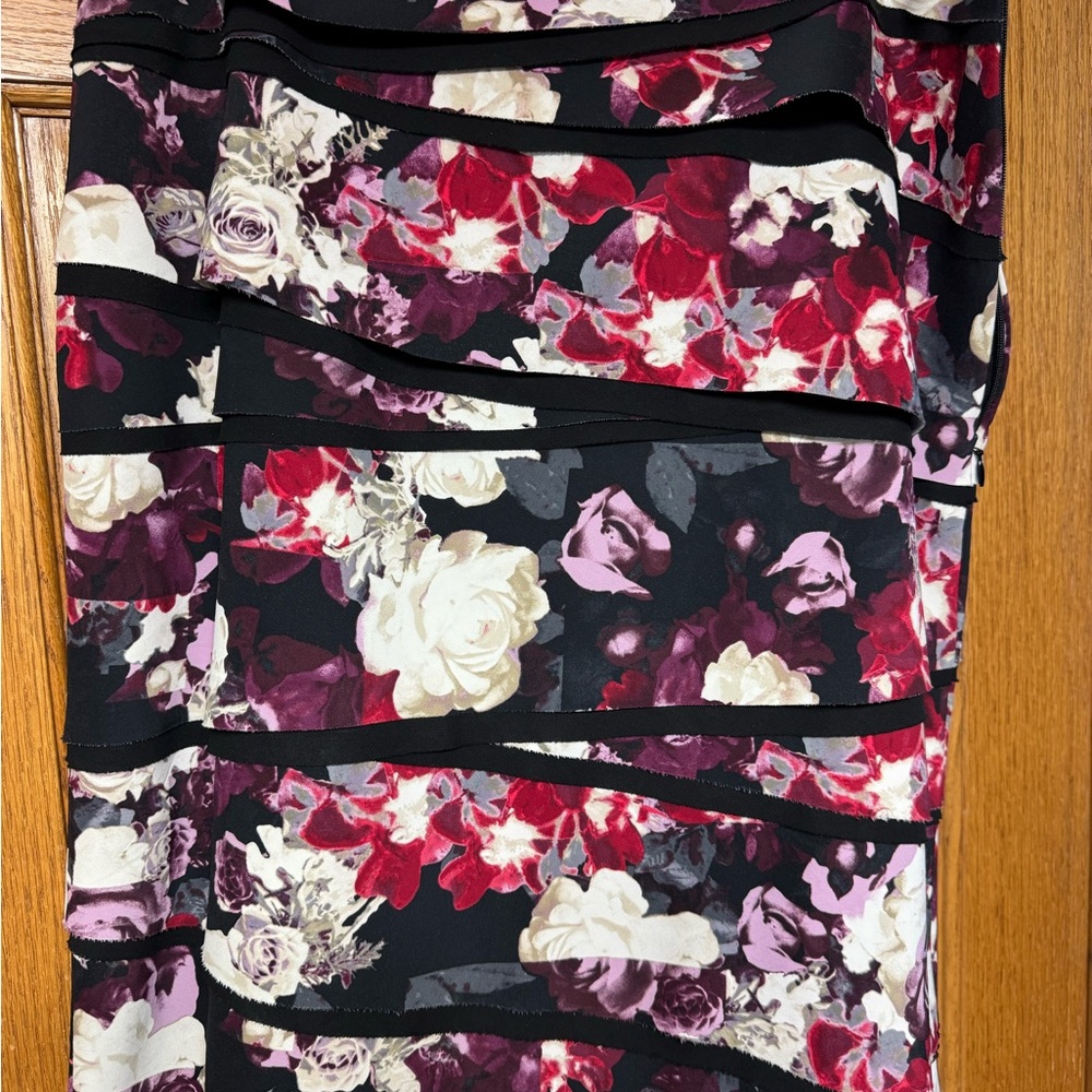 White House Black Market Floral Skirt